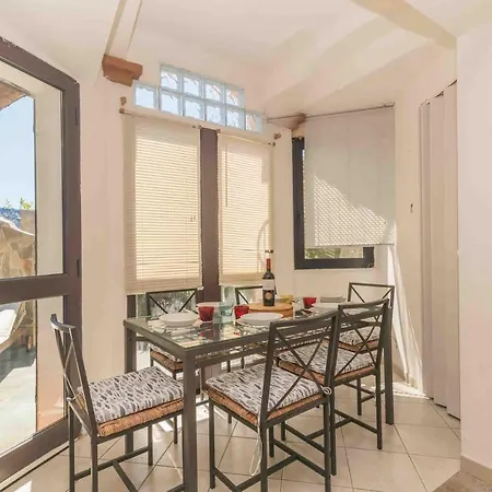 Trilo Debora 2km From The - Happy Apartment *