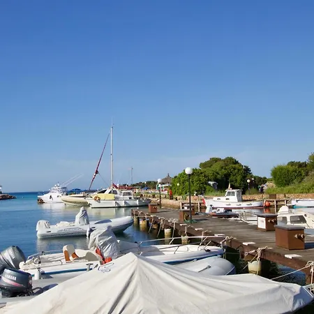 Trilo Debora 2km From The - Happy Appartement *