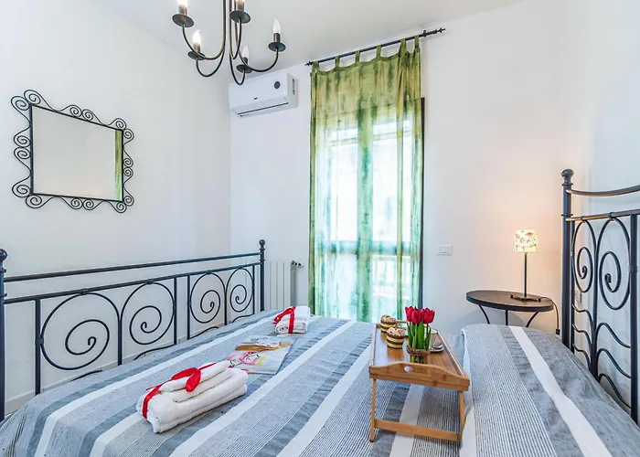 Trilo Debora 2km From The - Happy Appartement